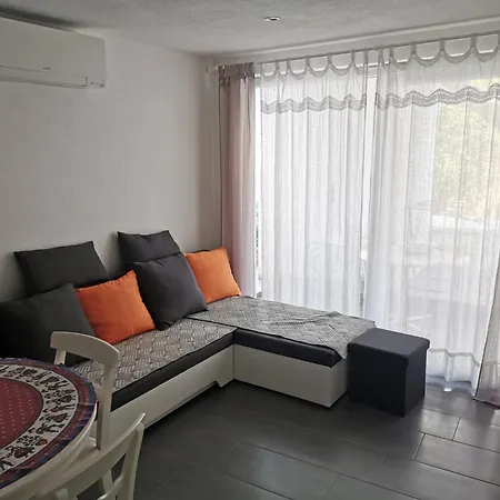 Kuca Odmah Do Plaze Zara