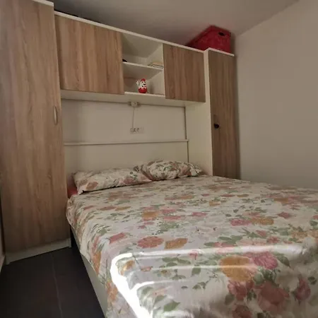 Kuca Odmah Do Plaze Apartment